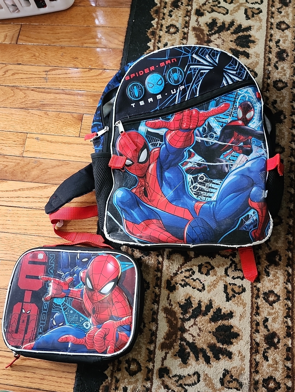 💡🕷BUNDLE! Light-up Spiderman Kids Backpack & Lunch Bag Set- Red & Blue